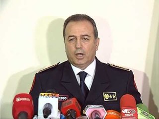 ARRESTOHEN 15 PERSONA TIRANE,AUTORE GRABITJESH DHE VJEDHJES SE 30 MAKINAVE LAJM