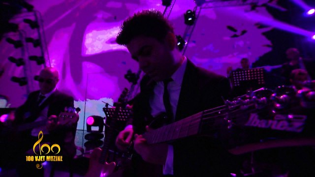 RENIS GJOKA - Te njoha ty - 100 VJET MUZIKE - NATA 17