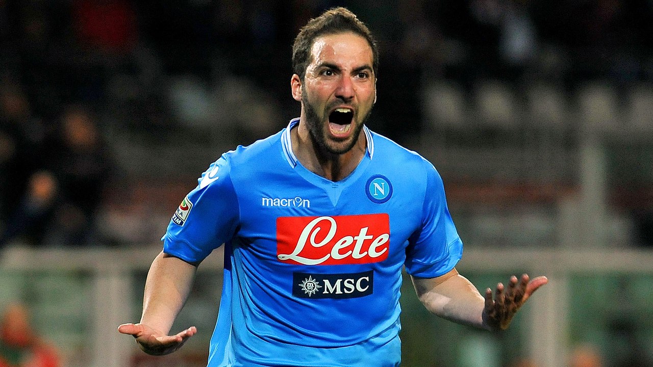 Gonzalo Higuain - Goals & Skills 2015 #2