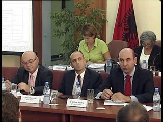 SHITJA E ALBPETROL SKADON AFATI PER PAGESEN E GARANCIVE NGA FIRMAT LAJM