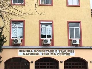 QENDRA E POLITRAUMES NUK MBYLLET, DREJTORI TREGON MENYREN E TRANSFORMIMIT LAJM