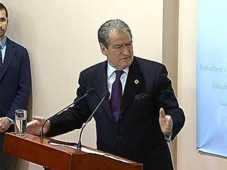 UNIVERSITETI I MJEKSISE BERISHA E KONSIDERON NXITJE TE MADHE PER KERKIMIN SHKENCOR LAJM