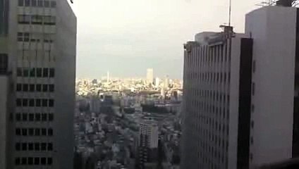 Japan Earthquake (7.0) 14 November 2015 - Buildings move _ Terremoto en Japon