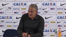 Após levantar a taça, Tite fala em 'curtir o momento'