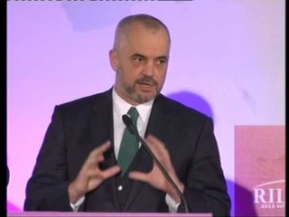 AYALA NE TIRANE E QUAN EDI RAMEN KRYEMINISTRIN E ARDHSHEM TE SHQIPERISE LAJM