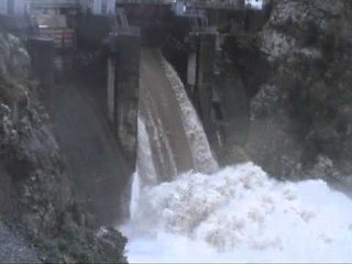 SITUATA NE HECE-HAPEN PORTAT NE KOMAN,FIERZE, ULEZ DHE SHKOPET-LAJM