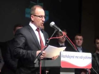 SITUATA NE MAQEDONI-HUMBI NE TETOVE, IZET ZEQIRI DOREHIQET SI DEPUTET-LAJM