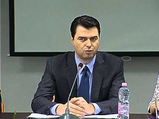 HIPOTEKOHEN BANESAT-PERFITOJNE 5 MIJE NDERTIME TE PARA GUSHTIT TE VITIT 1991-LAJM