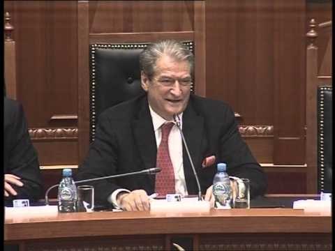 IKJA E LSI NGA BERISHA-META MOHON LARGIMIN POR JO NEGOCIATAT ME SOCIALISTET-LAJM