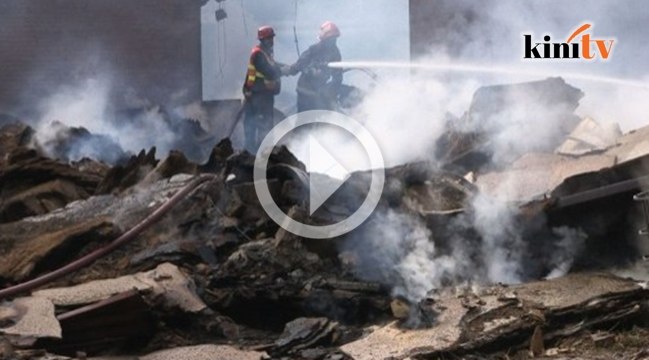 Kilang dibakar kerana pekerja bakar Al-Quran