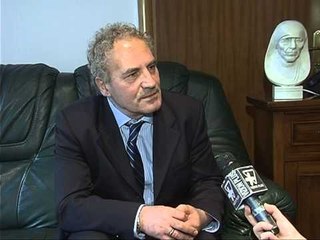 VISAR ZHITI NE MTKRS-DITA E PARE E PUNES E MINISTRIT TE RI ISH I PERNDJEKUR POLITIK-LAJM