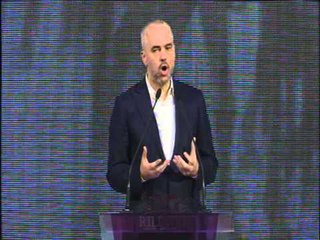EDI RAMA NE DURRES-PREZANTON PROGRAMIN E RILINDJES IRONIZON BERISHEN-LAJM