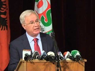 PASKAL MILO ME TE RINJTE-EPOKA E BERISHES KA PERFUNDUAR, DUHET RROTACION-LAJM