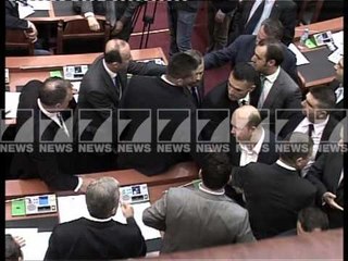 Sherri ne Parlament per voten Islamit Kadelit dhe Dogjanit per KQZ-Pa koment