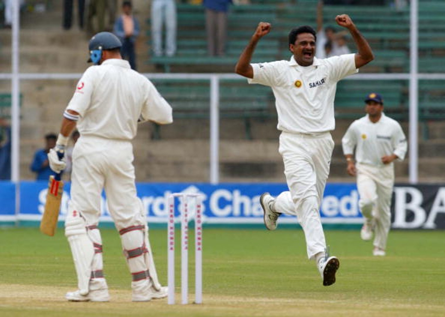 Javagal Srinath Memorable First Test Wicket - video dailymotion