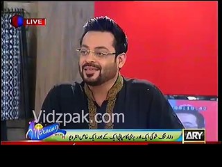 Amir liaqat Sing a Song First time in Live show.