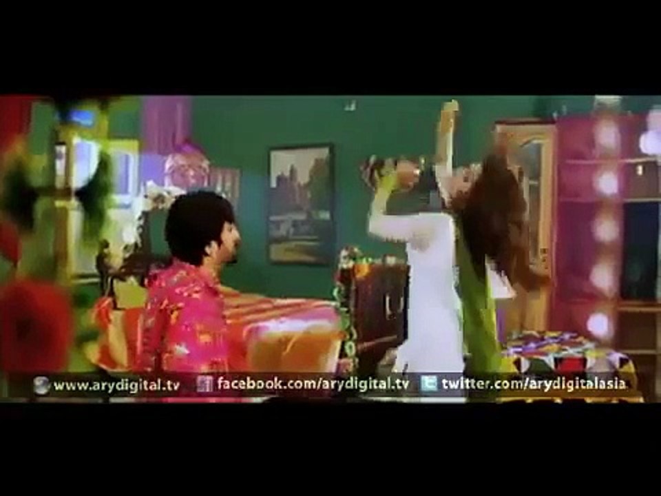 Sohai Ali Abro Crossed all the Limits in this Vulgar Song