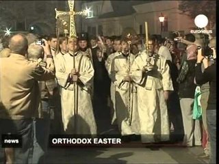 BOTA ORTODOKSE-PASHKET FESTOHEN NGA RUSIA DERI NE GREQI E SERBI-LAJM