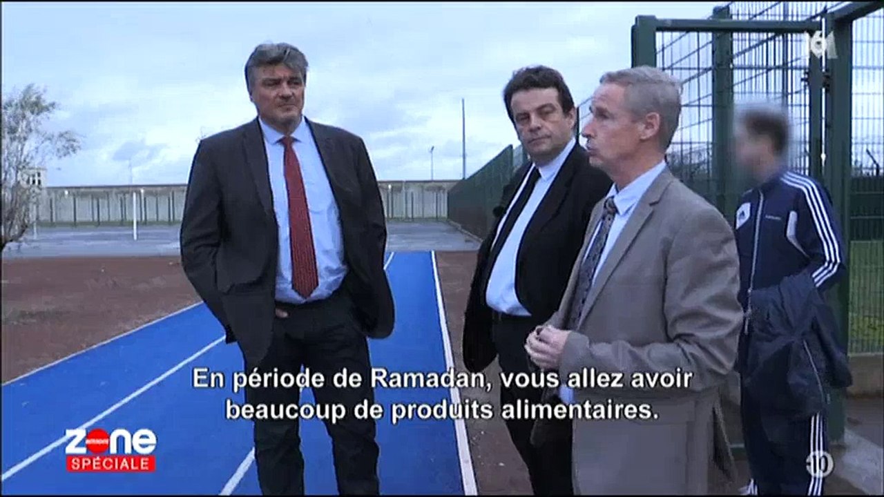 David Douillet et Thierry Solère s'étonnent de l'odeur de shit et de la présence de portables dans la prison de Na
