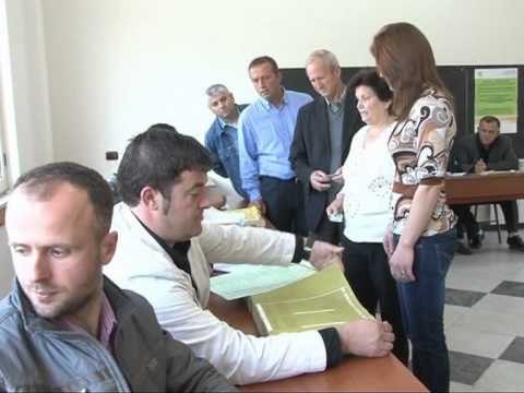 SONDAZHI I PARE- VIZION+ PUBLIKON SONDAZHIN PER ZGJEDHJET TE PIEPOLI -LAJM