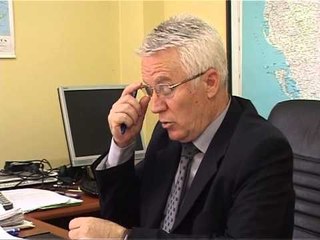 SKANDALI NE FIER-MESUESIT DETYROHEN TE MARRIN PJESE NE MITINGUN E PD-LAJM