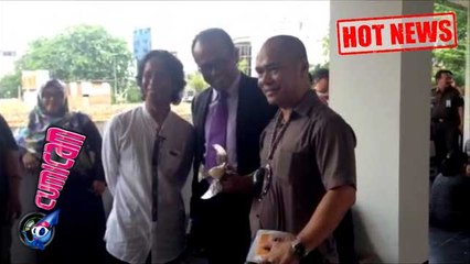 Jelang Sidang, Mandra Nonton Pameran Batu Akik - Cumicam 23 November 2015