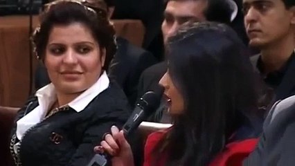 Girl Made Saleem Safi Speechless against Pak Army