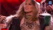 C'est fesses à l'air qu'une danseuse de Jennifer Lopez termine un show des American Music Awards