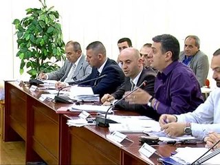 MBLEDHJA E KQZ PERPLASJE PER KASETAT QE PARTITE SHPERNDAJNE NE MEDIA LAJM