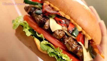 6 Smoking Hot Burger Commercials For Those Who Are Very Hungry