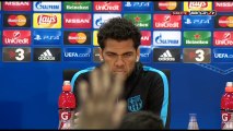 LIVE - Press conference with Dani Alves and Luis Enrique (REPLAY) (2015-11-23 12:47:26 - 2015-11-23 13:51:42)