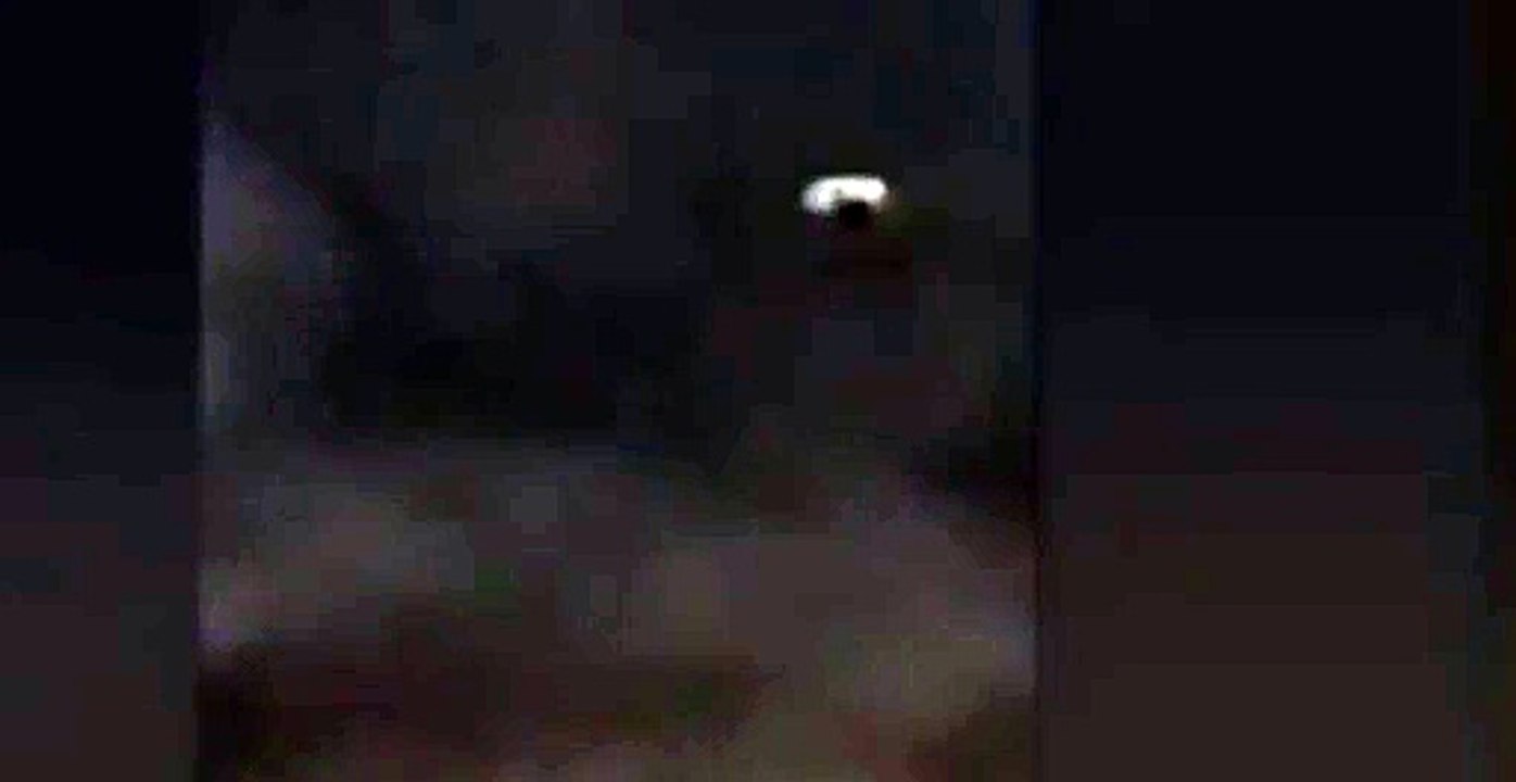 VIDEO: Is this proof aliens exist? Extraordinary UFO spotted hovering above city