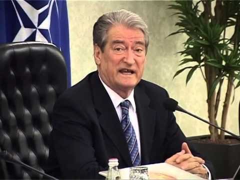 FREEDOM HOUSE-SHQIPERIA KA BERE HAPA PAS NE LIRITE DEMOKRATIKE GJATE 2012 LAJM