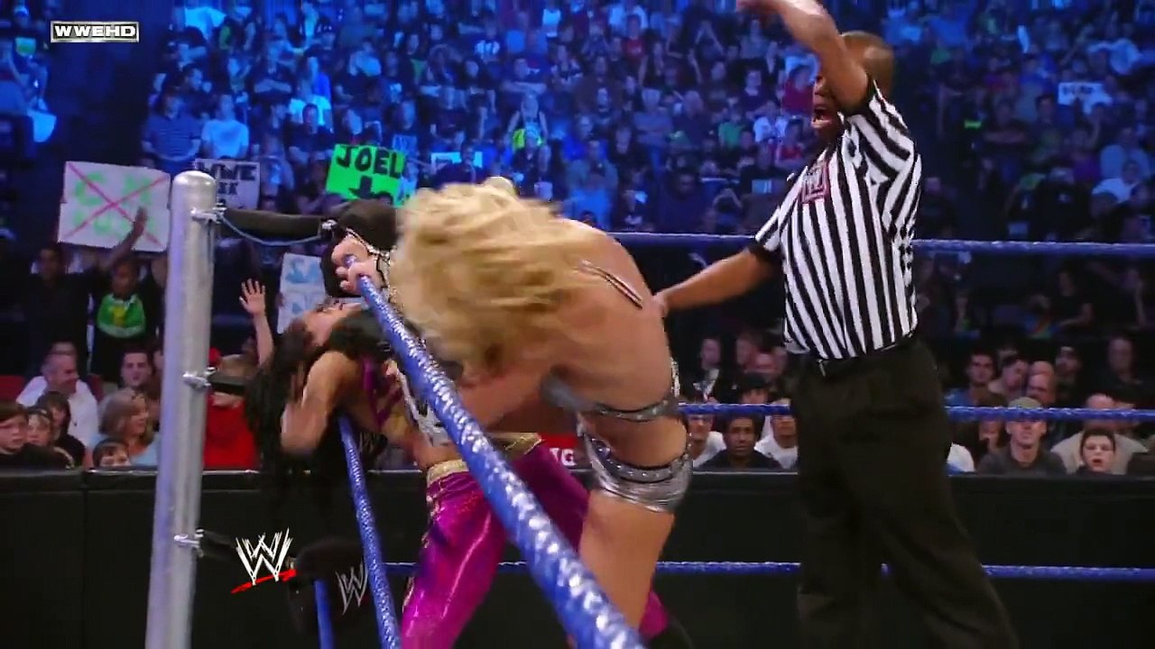 Melina Vs Michelle show time