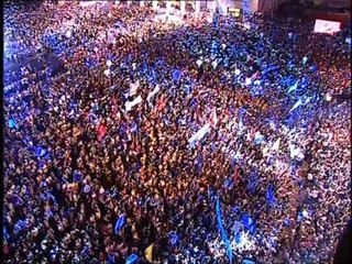 MITINGU FINAL I PD BERISHA PERMBLEDH ARRITJET DHE KERKON SERISH VOTEN LAJM