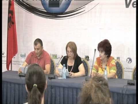 VEZHGUESIT VENDORE PREZANTOJNE RAPORTIN PER ZGJEDHJET, KLIMA E POLARIZUAR LAJM