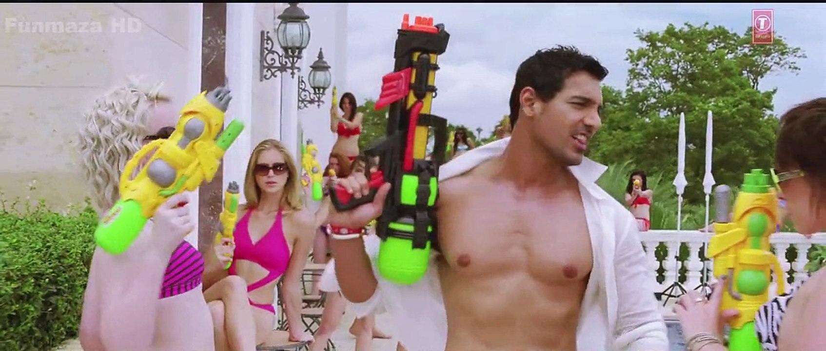 Make Some Noise For Desi Boyz 720p -