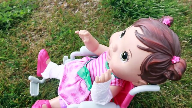 Baby Alive WHEELCHAIR PARK Disaster Baby Boy Attack Crazy Hurt Baby Alive Doll Video Toy Parody