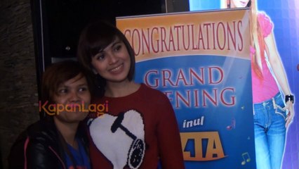 Nycta Gina Ngidam Makan Daging Mentah?