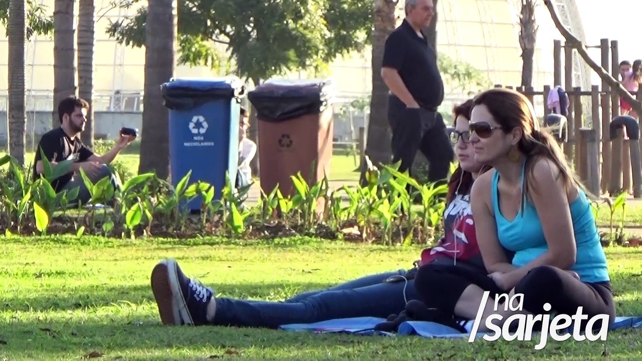 GAROTINHO ENSINANDO A XAVECAR (KID TEACHING HOW TO PICK UP GIRLS | PRANK)