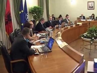 MUXHAHEDINET NE TIRANE QENDRA E PRITJES NUK KA ME KAPACITETE SHKON NE 109 NUMRI LAJM
