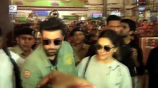 Deepika-Ranbir's 'TAMASHA' During Train Journey _ Video
