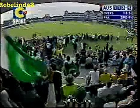 MAGIC DOOSRA from SAQLAIN MUSHTAQ vs Damien Martyn 2001