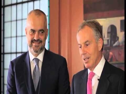 RAMA TAKON BLAIR MERR KESHILLAT E PARA NGA ISH KRYEMINISTRI BRITANIK LAJM