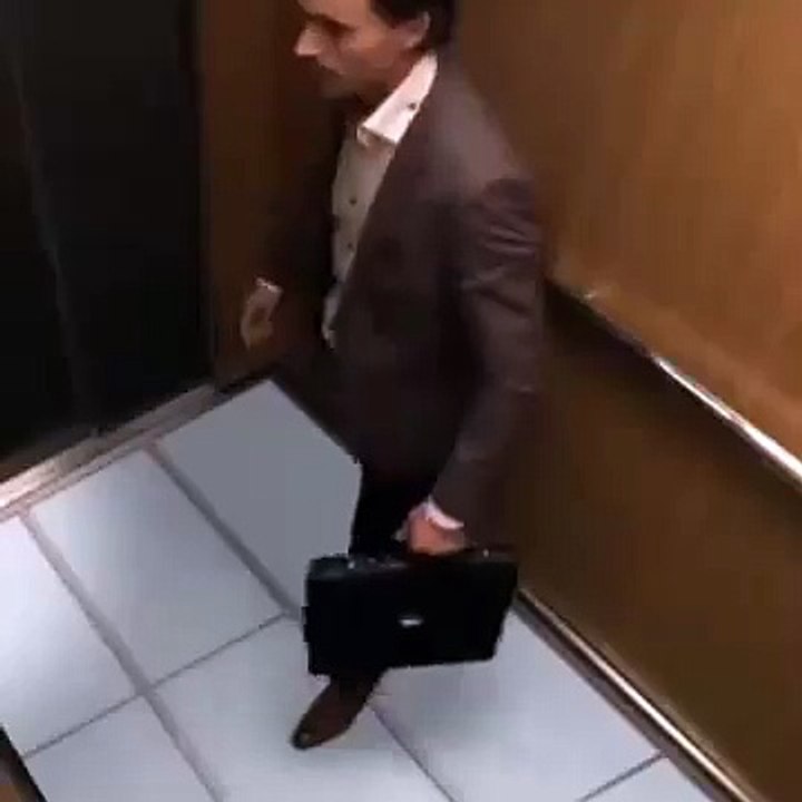 fake lift crash