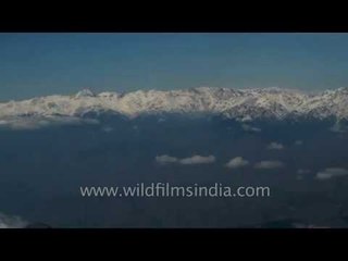 Flying along the Himalayas from Srinagar to Jammu