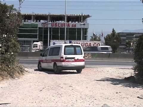 RRUGA TIRANE DURRES RRUGA DYTESORE E BLLOKUAR NE DISA SEGMENTE TE SAJ LAJM