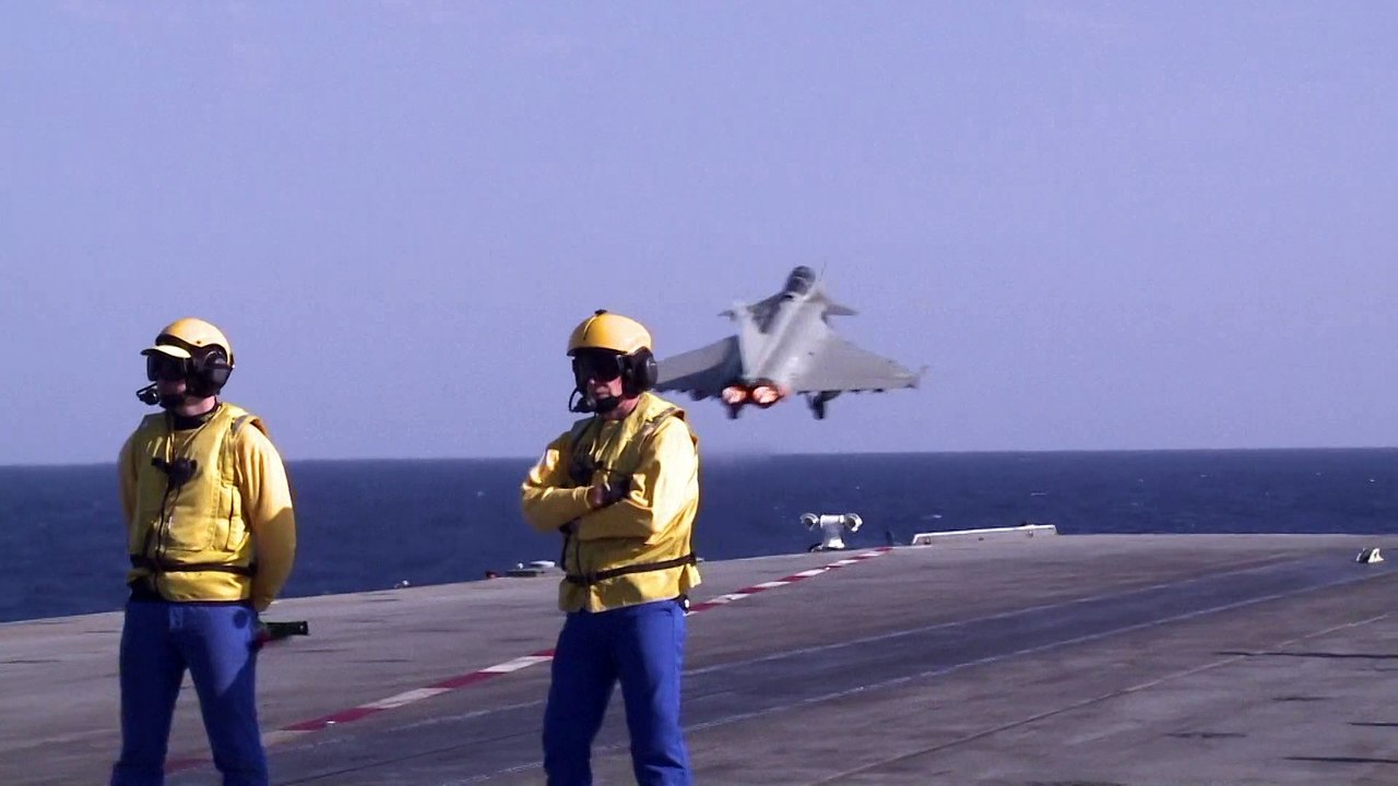 Frappes contre l'EI en Irak depuis le Charles de Gaulle