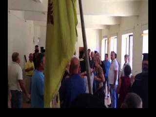 Besimtaret "zaptojnë" godinen - News, Lajme - Vizion Plus