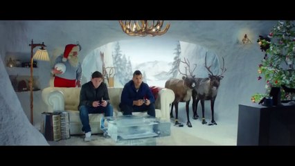 Em clima de Natal, Messi e Aguero 'enfrentam' renas no FIFA 16
